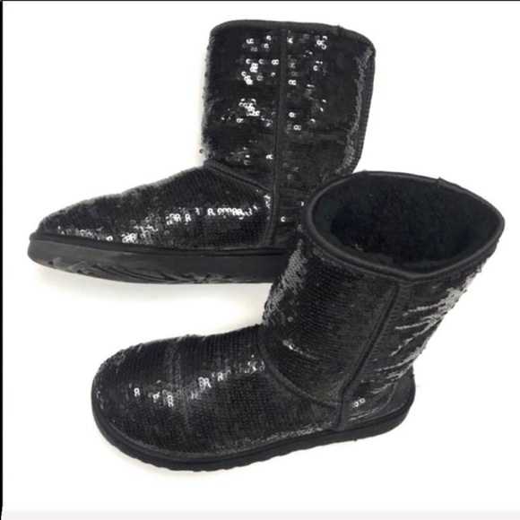 UGG Classic Short Black Sequin Boots Size 7 - Picture 2 of 8